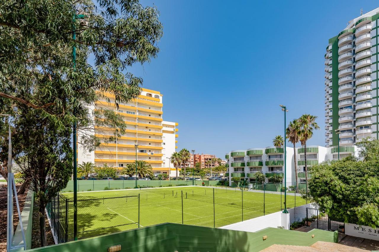 Charming Apartment W/ Pool & Balcony In Portimao By Lovelystay エクステリア 写真